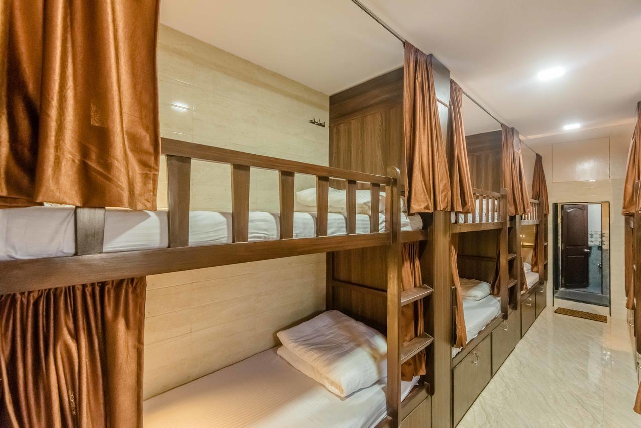 Awesome Dormitory - Men Only Bombaj Zewnętrze zdjęcie