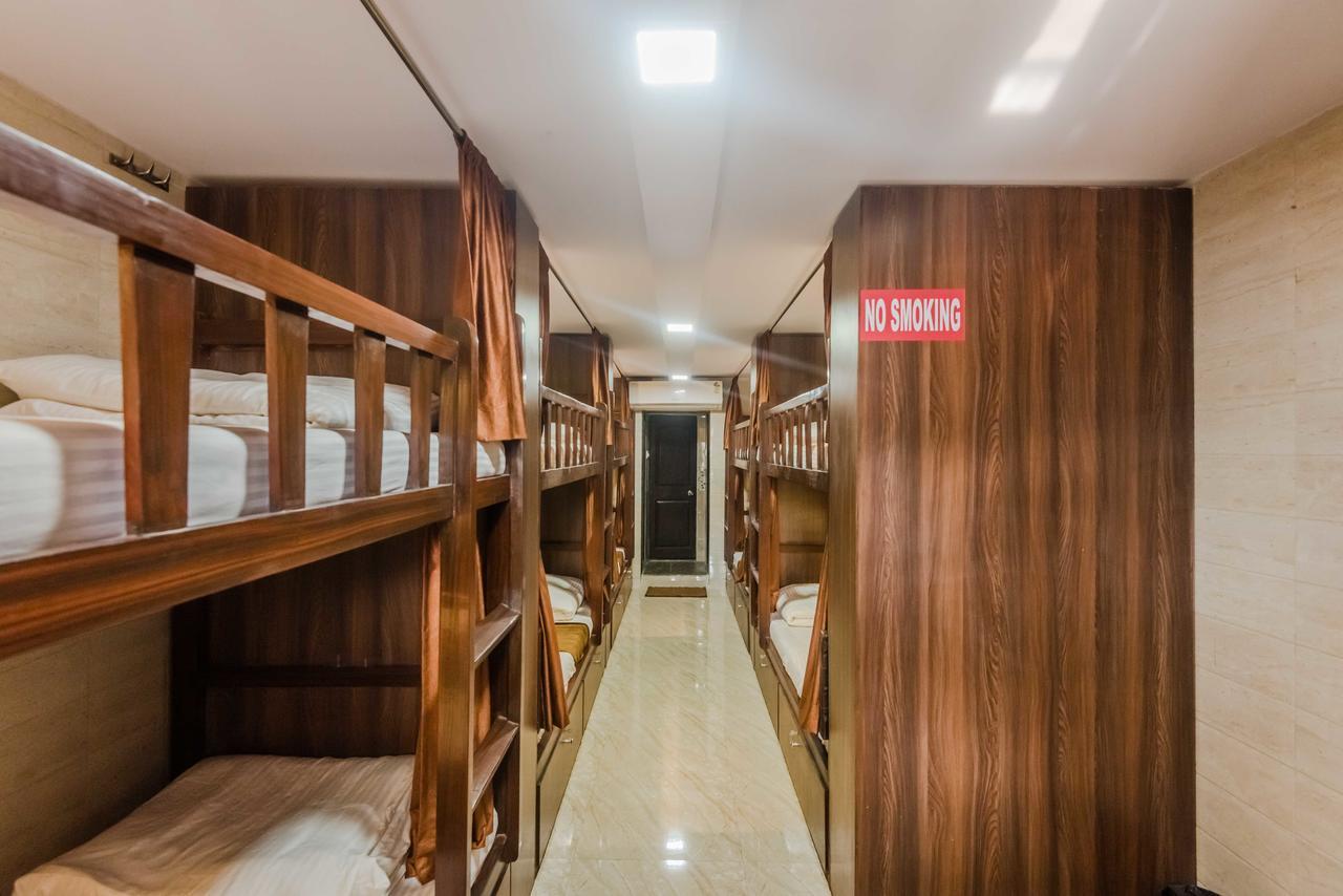 Awesome Dormitory - Men Only Bombaj Zewnętrze zdjęcie